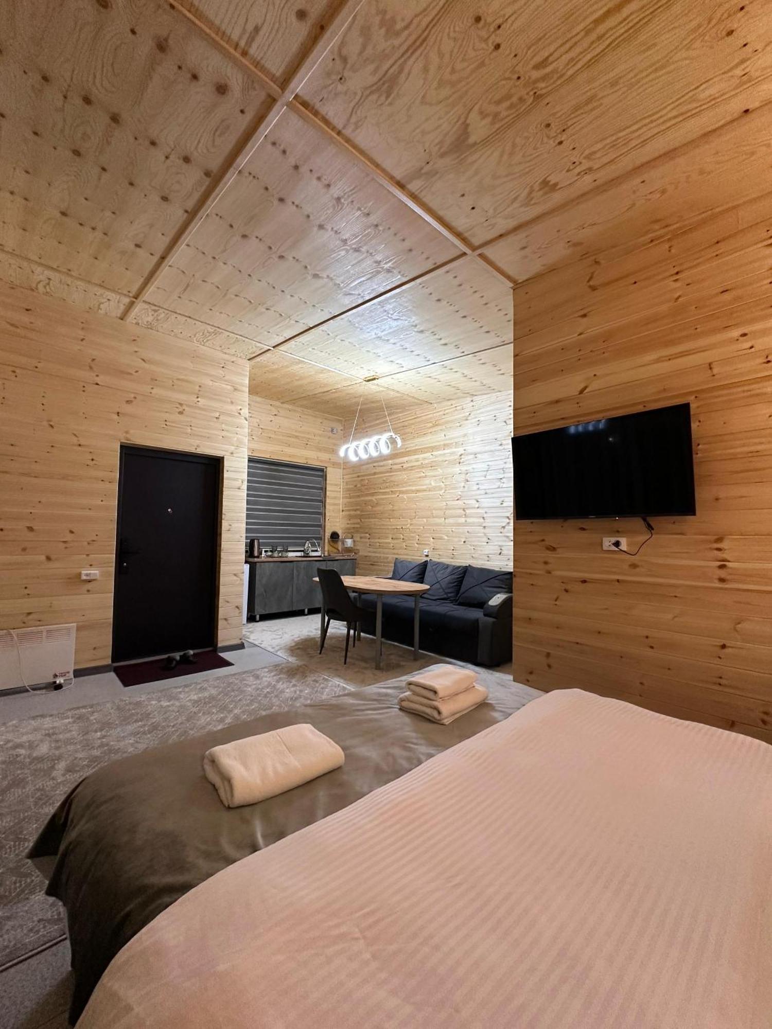 Vavilon Apartment Karakol Luaran gambar